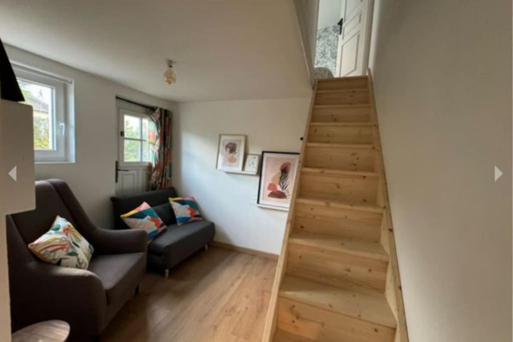 A 8 Minutes A Pied De La Gare Appartement *