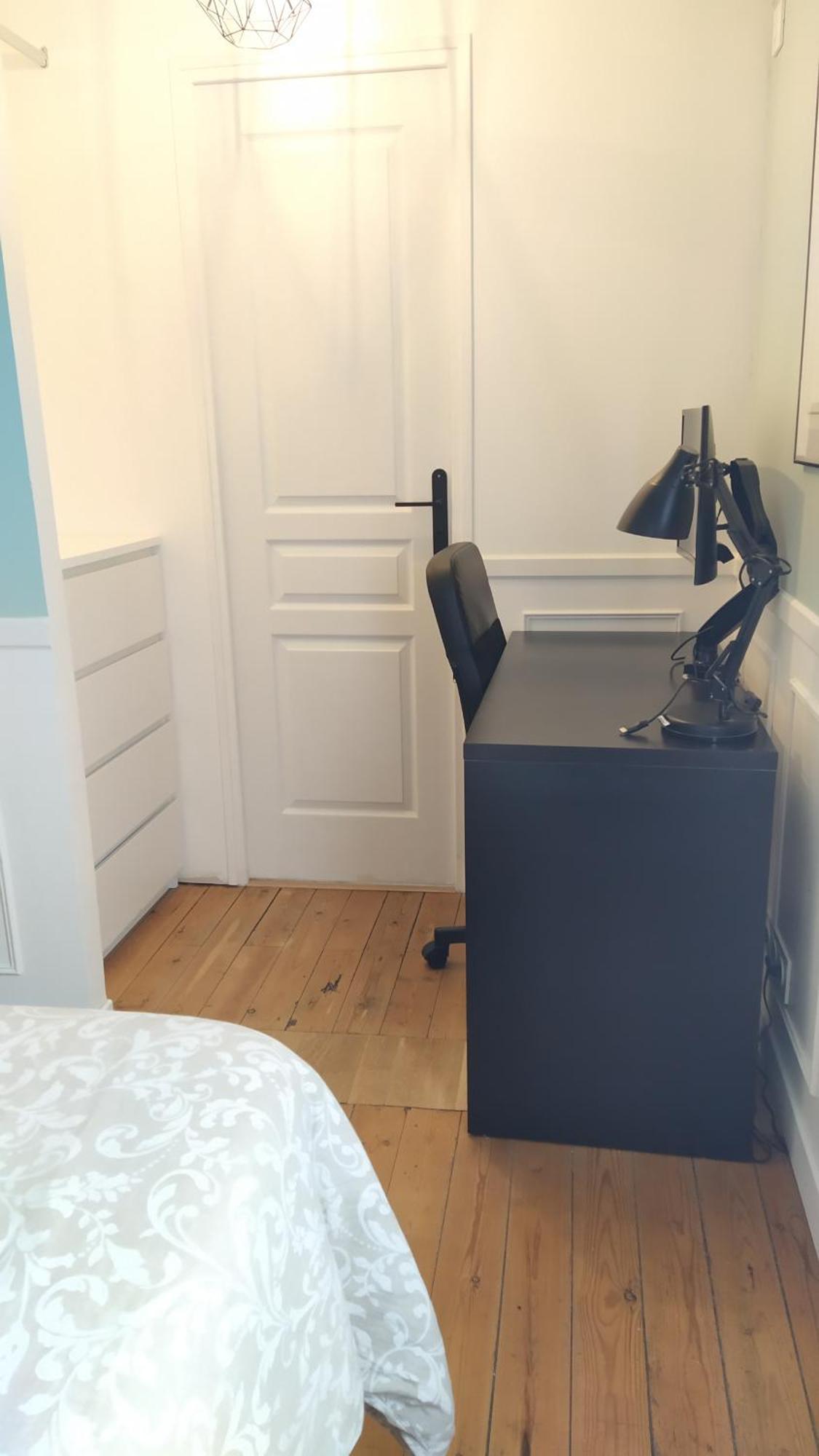 A 8 Minutes A Pied De La Gare Appartement